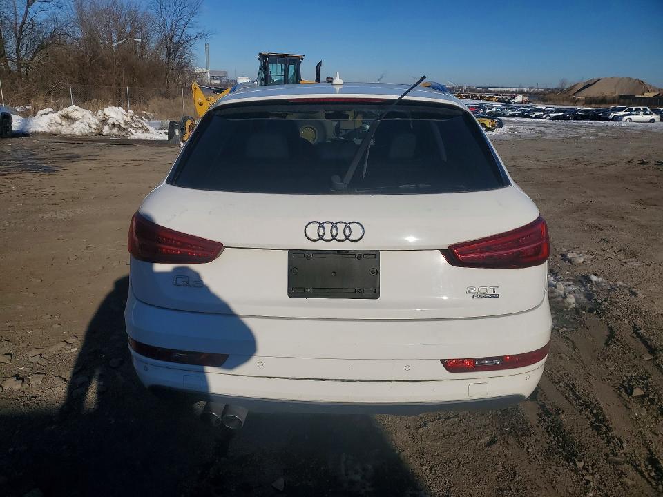 2017 Audi Q3 VIN WA1ECCFSXHR015033 COPART salvage auction — MINOR DENT/SCRATCHES, Salvage Title, sold $4,850 on 2026-07-28 (photo 6)