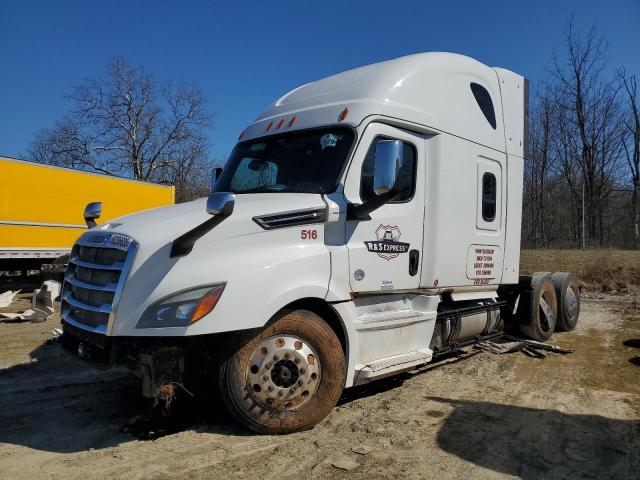 2019 Freightliner Cascadia 126 VIN 1FUJHHDR3KLKG8261 COPART salvage auction — ALL OVER, PA - CERTIFICATE OF SALVAGE, sold $8,900 on 2026-08-06 (photo 2)