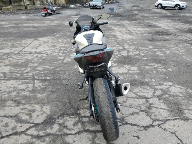 2024 Yamaha Yzfr3 VIN MH3RH18Y9RK013896 COPART salvage auction — SIDE, NY - MV907A-PARTS ONLY W/LIENHOLDER, sold $1,100 on 2026-07-14 (photo 4)