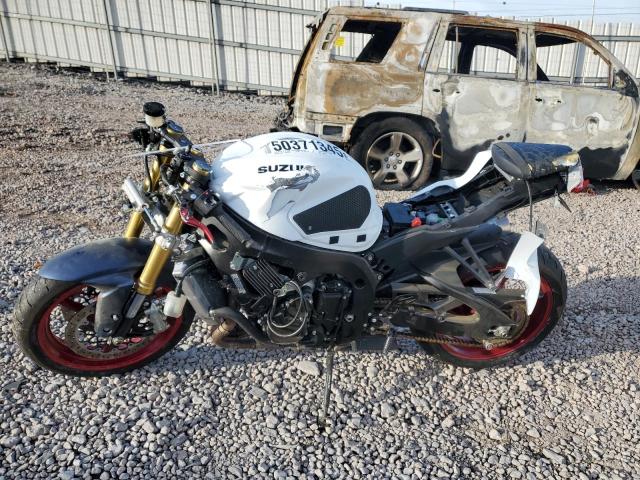 2024 Suzuki Gsx-r VIN JS1GR7MA6R7101333 COPART salvage auction — ROLLOVER, Al - Cert Of Title-Salvage Title, sold $15 on 2026-07-07 (photo 3)