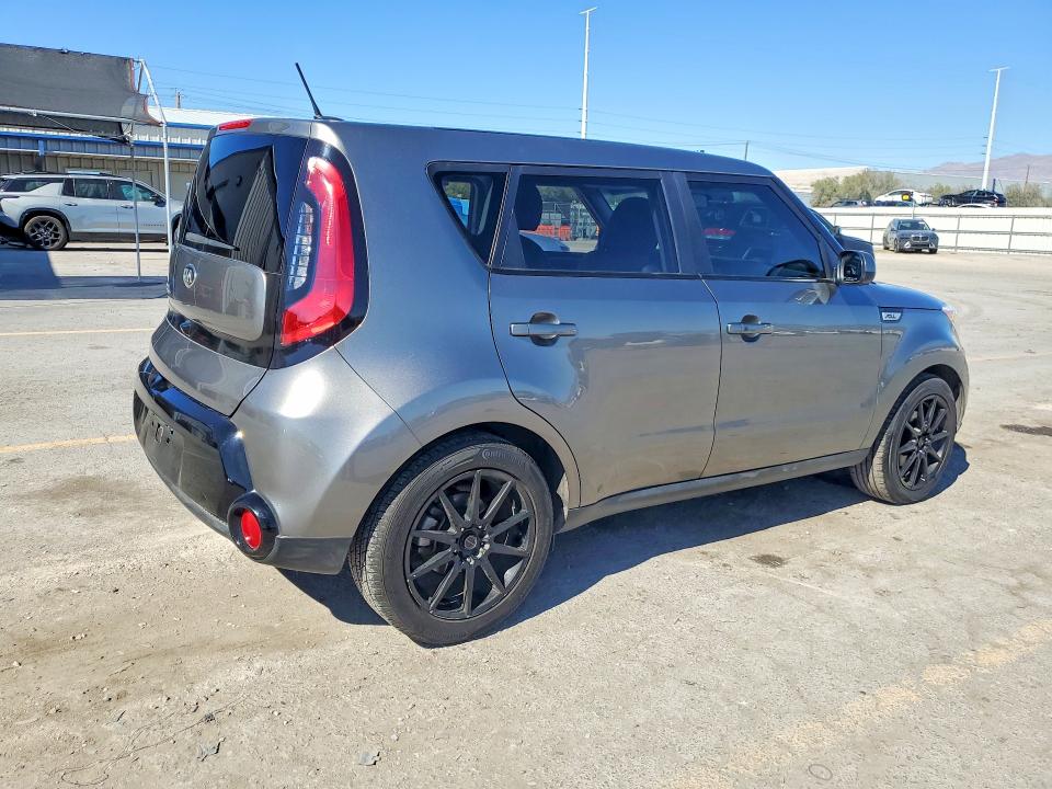 2016 Kia Soul VIN KNDJP3A50G7324174 COPART salvage auction — SIDE, Salvage Title, sold $275 on 2026-07-30 (photo 3)