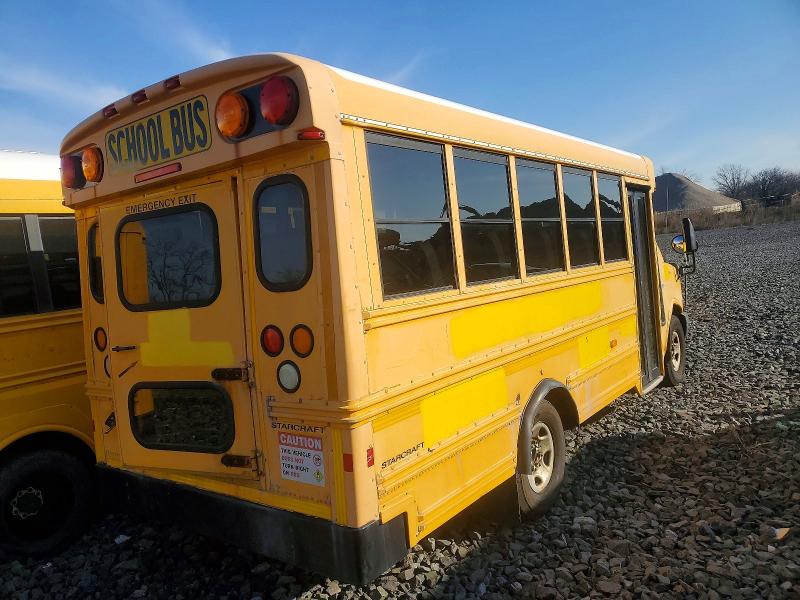 2011 Chevrolet Bus VIN 1GBHG31C891156131 COPART salvage auction — NORMAL WEAR, NY - CERTIFICATE OF TITLE, sold $2,500 on 2026-07-09 (photo 4)