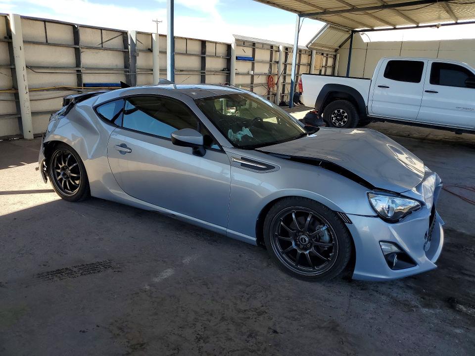 2013 Scion Fr-s VIN JF1ZNAA12D1729208 COPART salvage auction — REAR END, Salvage Title, sold $975 on 2026-07-31 (photo 4)