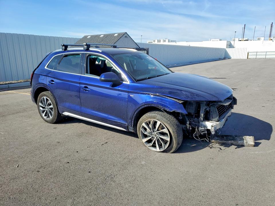 2022 Audi VIN WA1EAAFYXN2122375 COPART salvage auction — SIDE, Ut - Salvage Certificate, sold $1,850 on 2026-07-24 (photo 4)