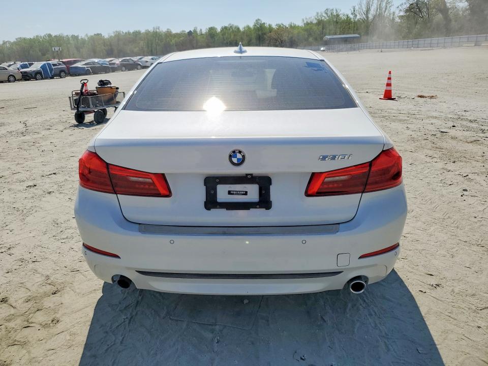 2019 BMW 5 series VIN WBAJA5C56KG900947 COPART salvage auction — MINOR DENT/SCRATCHES, SC - CERTIFICATE OF TITLE, sold $5,700 on 2026-07-15 (photo 6)