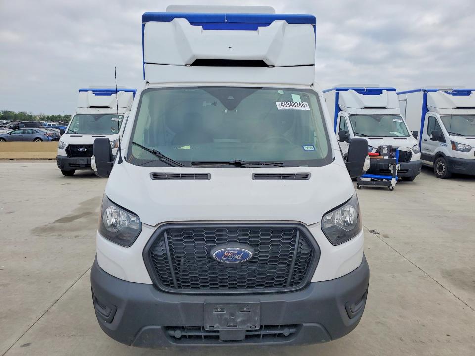 2022 Ford Transit VIN 1FDBW5Z89NKA01720 COPART salvage auction — NORMAL WEAR, TX - CERTIFICATE OF TITLE, sold $17,000 on 2026-07-30 (photo 5)