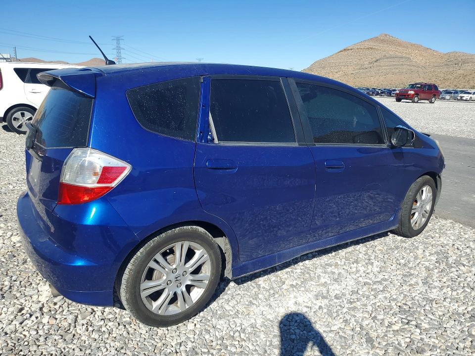 2009 Honda Fit VIN JHMGE876X9S007529 COPART salvage auction — FRONT END, CA - CERTIFICATE OF TITLE, sold $800 on 2026-07-27 (photo 3)