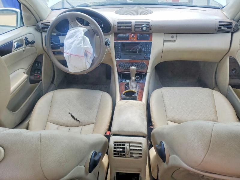 2007 Mercedes-benz C-klasse VIN WDBRF92HX7F875153 COPART salvage auction — FRONT END, Nc - Salvage Certificate Of Title, sold $300 on 2026-07-14 (photo 8)