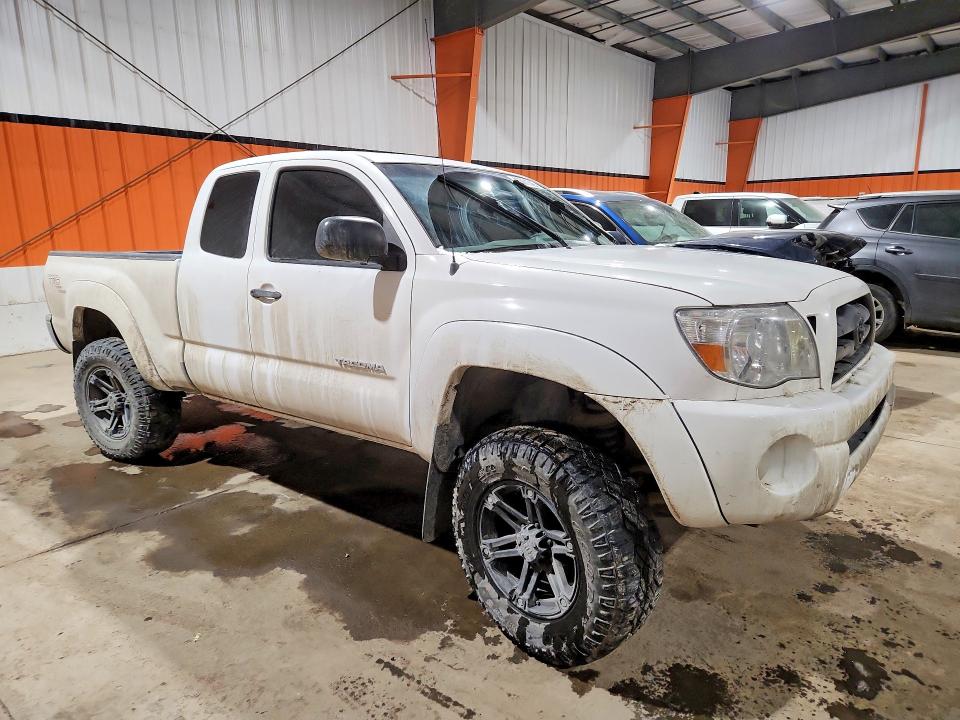 2007 Toyota Tacoma VIN 5TEUU42N67Z348613 COPART salvage auction — SIDE, Ab - Bos - Salvage, sold $275 on 2026-07-28 (photo 4)