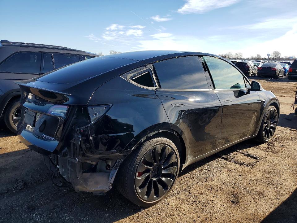 2022 Tesla Model y VIN 7SAYGDEF1NF326906 COPART salvage auction — REAR END, Il - Salvage Certificate, sold $12,800 on 2026-07-21 (photo 3)