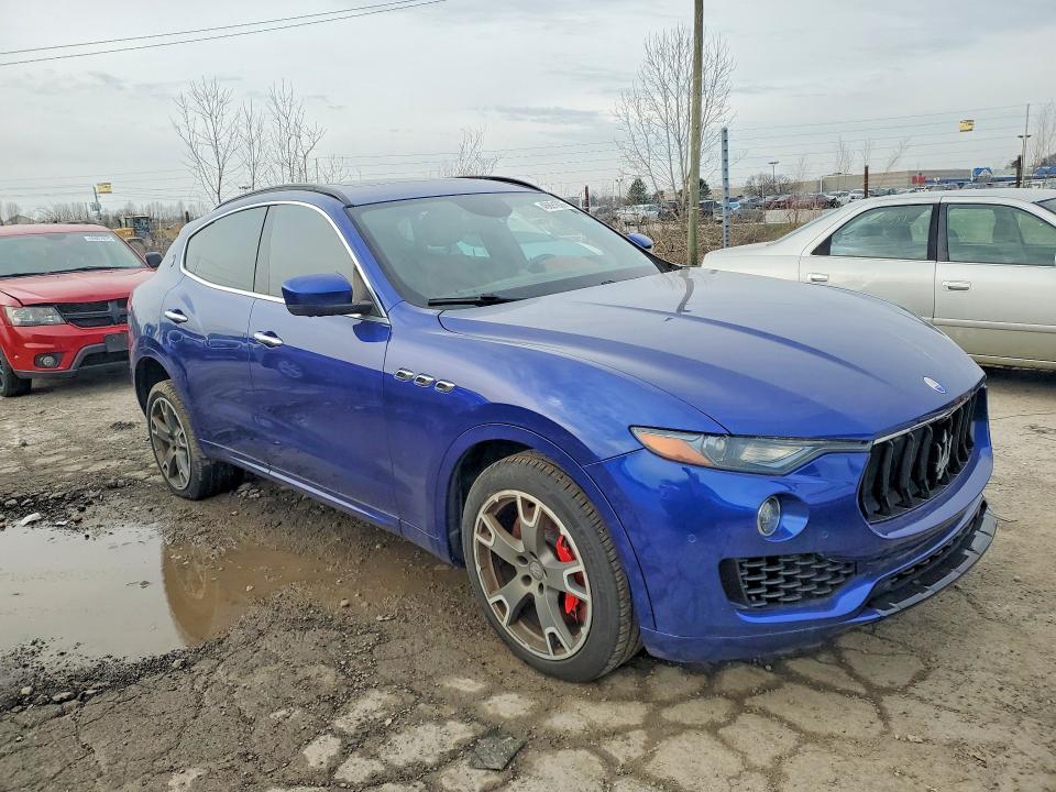 2017 Maserati Levante VIN ZN661YUS0HX246615 COPART salvage auction — MINOR DENT/SCRATCHES, VA - CERTIFICATE OF TITLE, sold $4,300 on 2026-07-03 (photo 4)