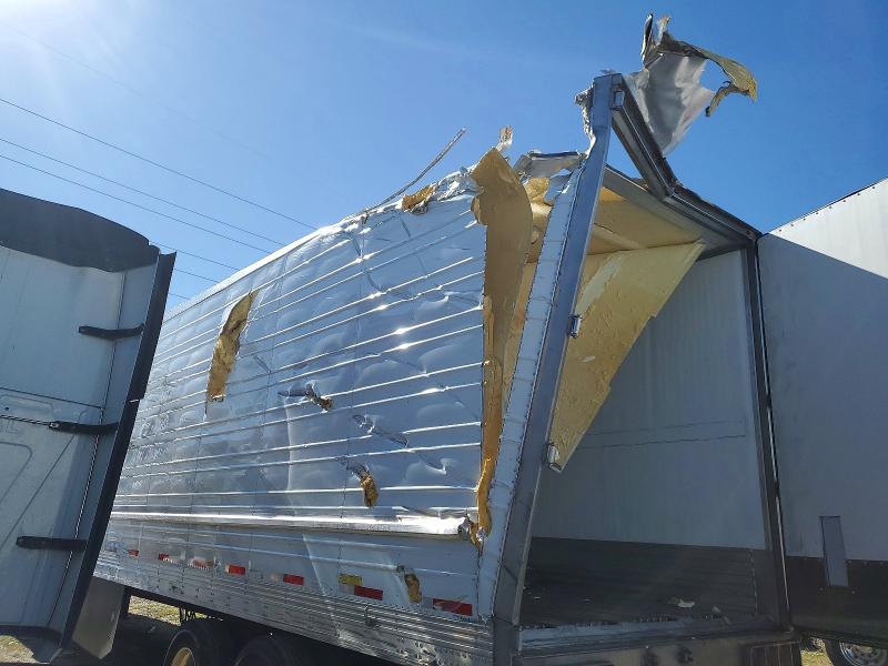 2026 VIN 3UTVS2538T8535044 COPART salvage auction — ROLLOVER, UT - SALVAGE CERTIFICATE, sold $25,500 on 2026-08-20 (photo 9)
