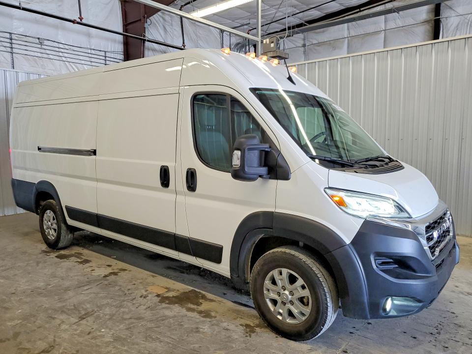 2025 Ram Promaster 3500 VIN 3C6MRVJG0SE510446 COPART salvage auction — MINOR DENT/SCRATCHES, NC - DEALER ONLY CLEAN TITLE, sold $15,000 on 2026-07-07 (photo 4)