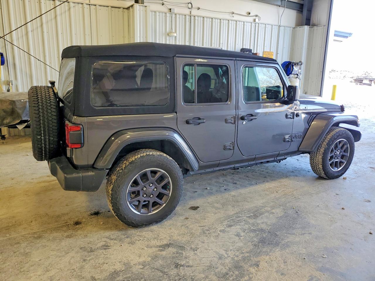 2021 Jeep Wrangler Unlimited VIN 1C4HJXDN3MW712097 COPART salvage auction — Minor Dent/Scratches, MO - CERTIFICATE OF TITLE, sold $18,400 on 2026-07-09 (photo 3)