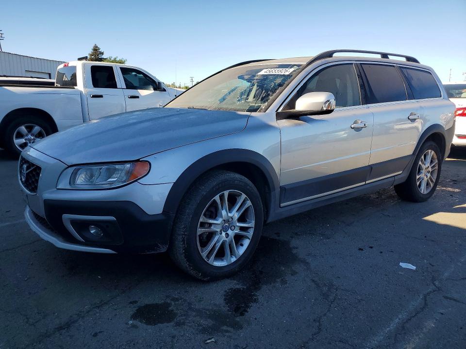 2016 Volvo VIN YV440MBK4G1247532 COPART salvage auction — MINOR DENT/SCRATCHES, Salvage Title, sold $3,750 on 2026-07-22 (photo 1)