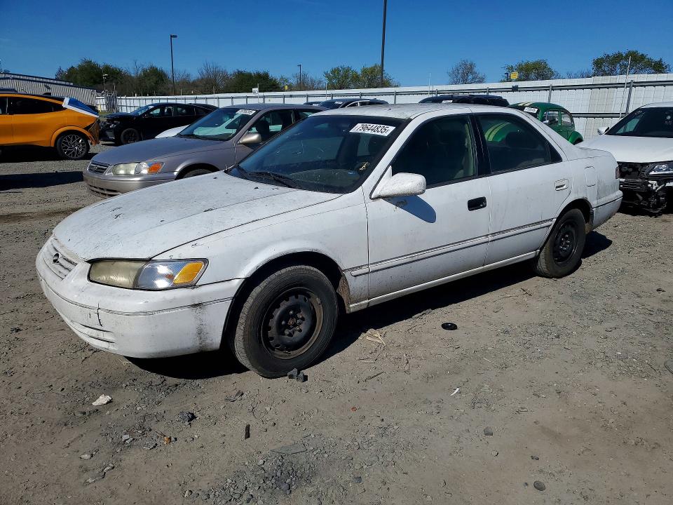 1998 Toyota Camry VIN 4T1BG22K2WU839949 COPART salvage auction — FRONT END, Ca - Dis/Dlr/Exp App For Dup Clean, sold $350 on 2026-07-02 (photo 1)
