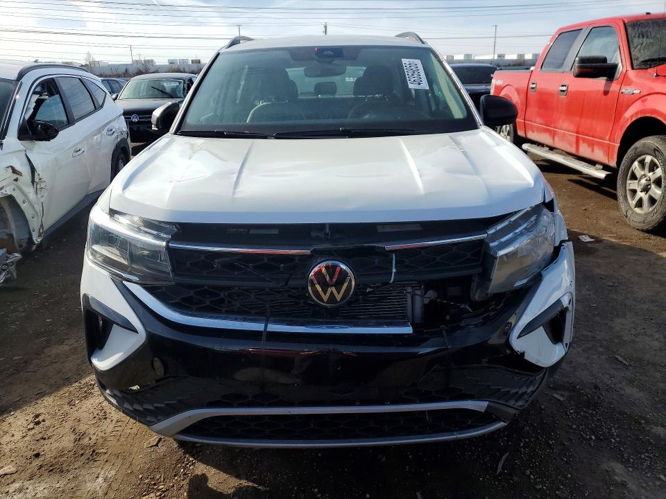 2024 Volkswagen Taos VIN 3VV5X7B23RM120475 COPART salvage auction — FRONT END, Tx - Certificate Of Title, sold $7,100 on 2026-07-28 (photo 5)