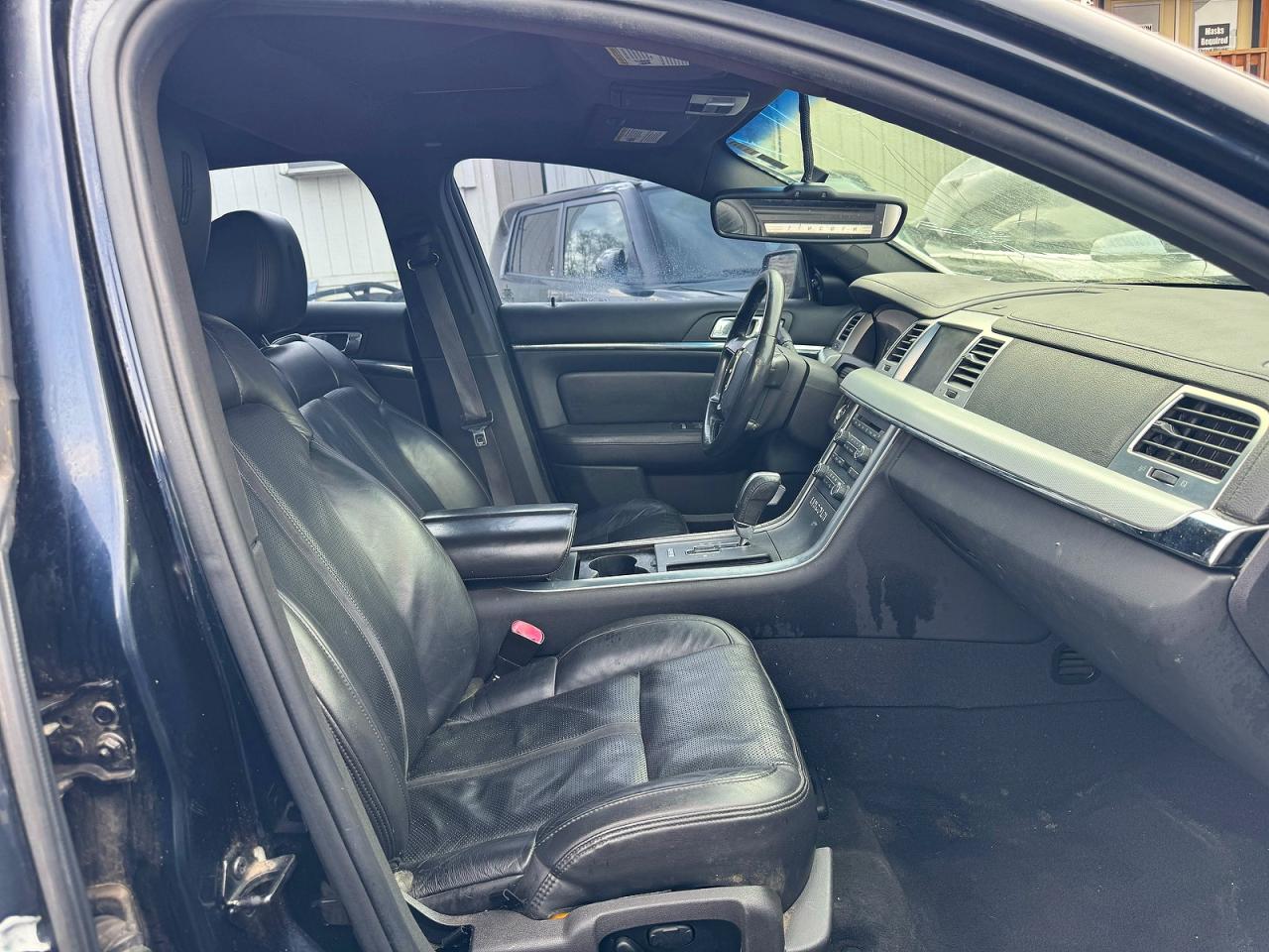 2009 Lincoln MKS VIN 1LNHM94RX9G608922 COPART salvage auction — Front End, OR - SALVAGE TITLE CERTIFICATE (P), sold $1,300 on 2026-04-08 (photo 5)