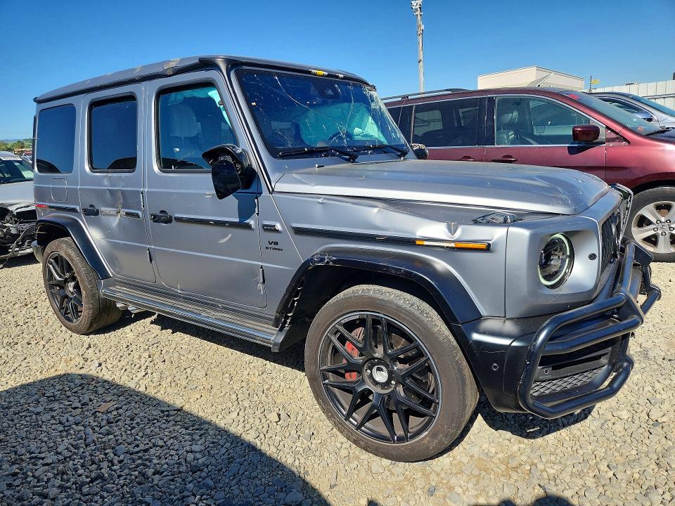 2021 Mercedes-benz G-class VIN W1NYC7HJ3MX381137 COPART salvage auction — ROLLOVER, Ca - Non-Repairable Vehicle Cert, sold $80,500 on 2026-07-28 (photo 4)