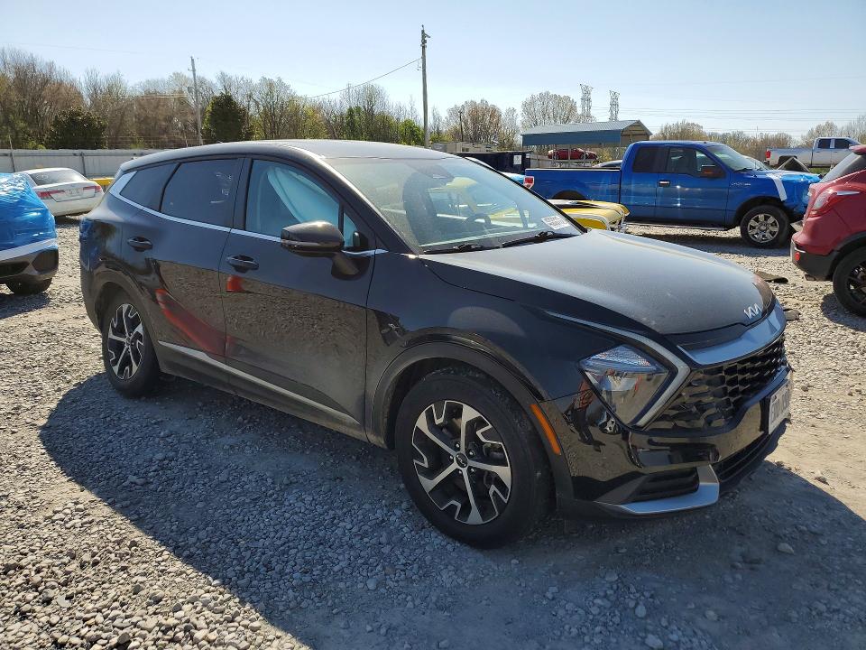 2023 Kia Sportage VIN 5XYK33AF9PG015900 COPART salvage auction — SIDE, TN - SALVAGE CERTIFICATE, sold $9,800 on 2026-07-09 (photo 4)