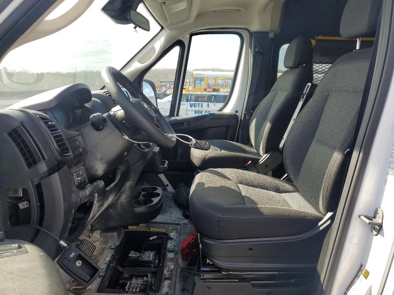2023 Ram Promaster 2500 VIN 3C6LRVPG7PE564823 COPART salvage auction — Burn - Engine, Cz - Clean Title, sold $17,900 on 2026-09-22 (photo 7)