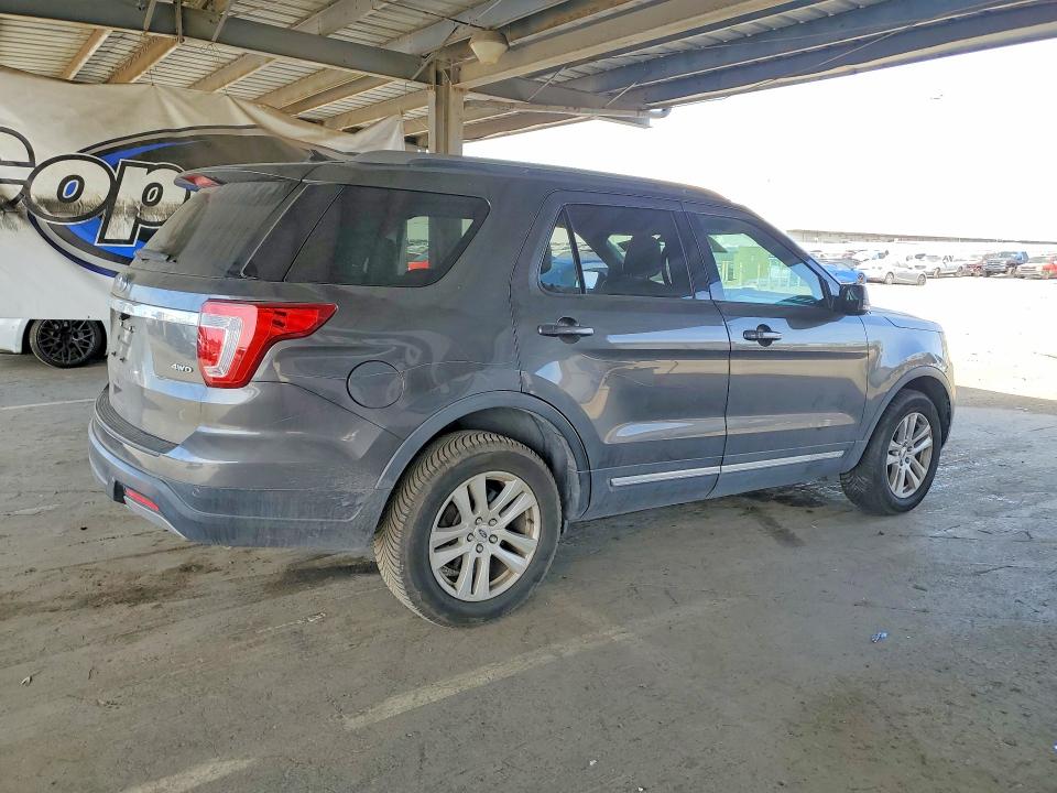 2019 Ford Explorer VIN 1FM5K8D85KGA52468 COPART salvage auction — VANDALISM, Ca - Salvage Certificate, sold $4,800 on 2026-07-02 (photo 3)