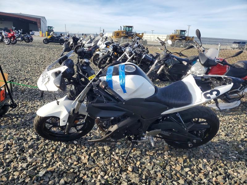 2016 Yamaha Yzf VIN MH3RH06Y6GK010416 COPART salvage auction — FRONT END, Ca - Salvage Certificate, sold $625 on 2026-07-02 (photo 3)
