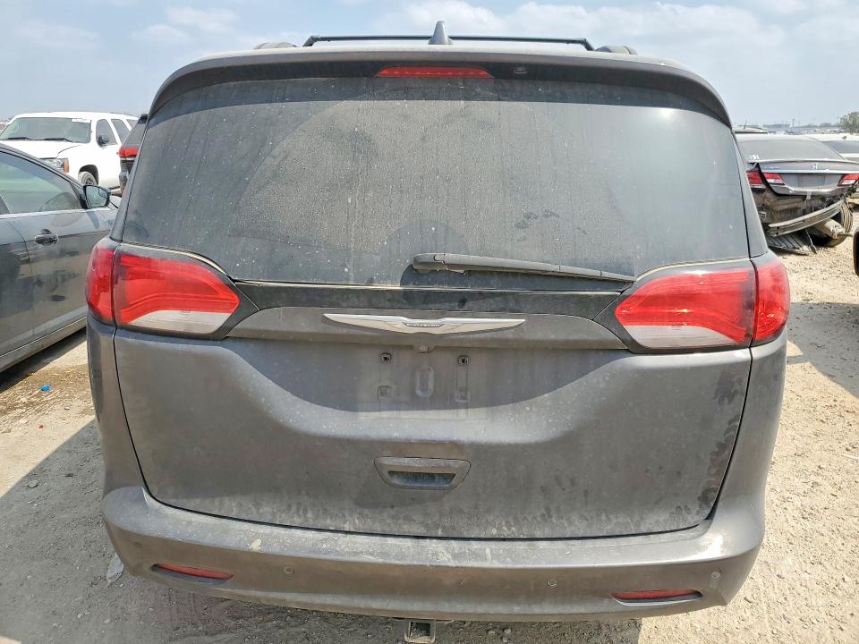 2017 Chrysler Pacifica VIN 2C4RC1DG2HR516731 COPART salvage auction — FRONT END, Tx - Salvage Vehicle Title, sold $1,050 on 2026-07-09 (photo 6)
