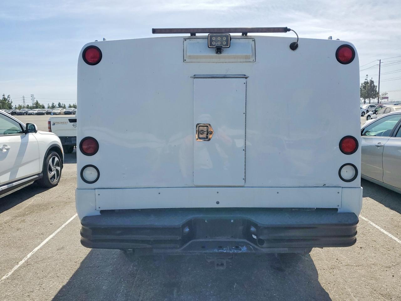 2018 Ford F150 VIN 1FTNF1CG3JKC11072 COPART salvage auction — Mechanical, CA - DIS/DLR/EXP ONLY CLEAN TITLE, sold $3,200 on 2026-04-06 (photo 6)