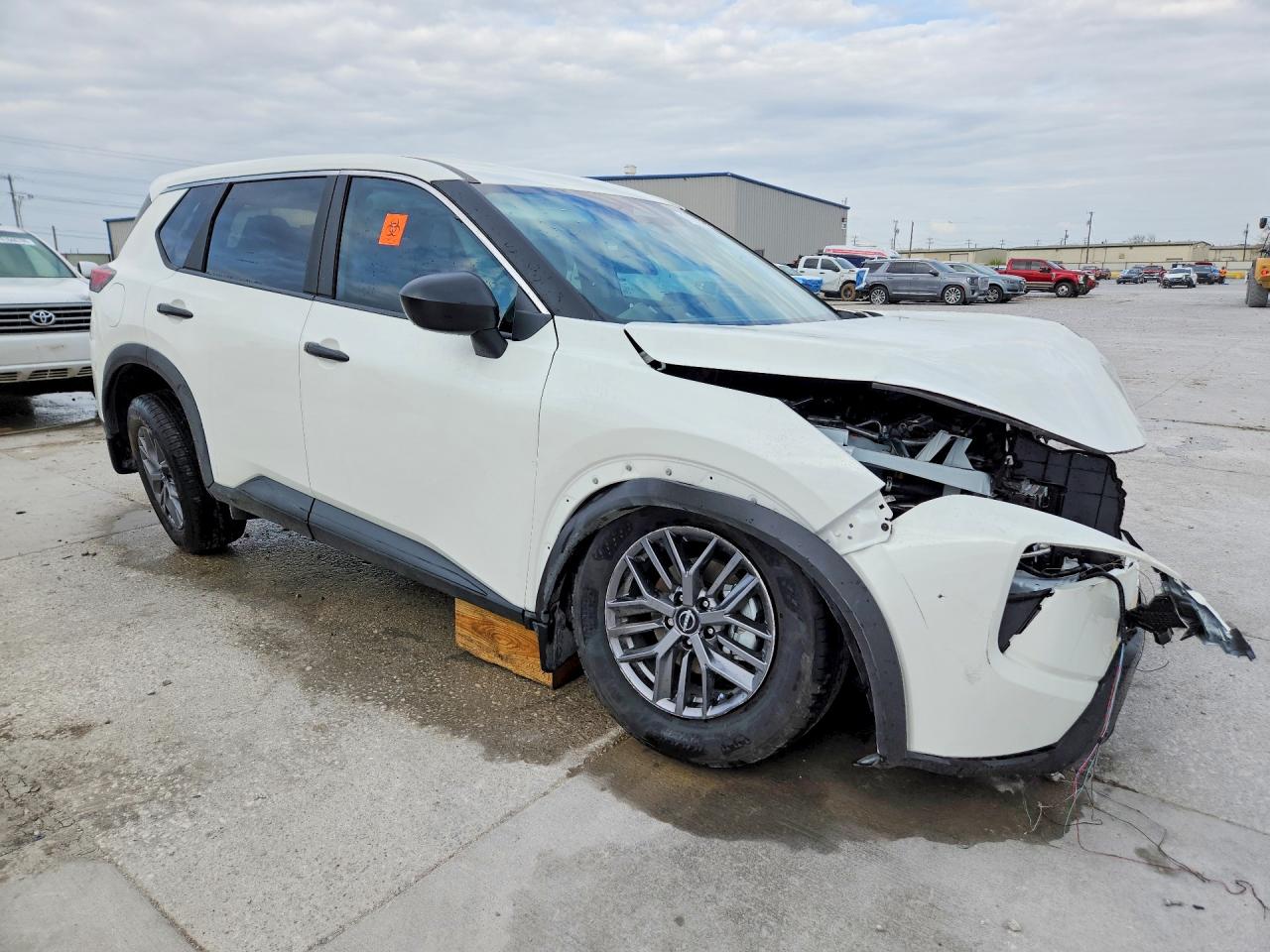 2026 Nissan Rogue sport VIN 5N1BT3AA9TC720680 COPART salvage auction — Front End, TX - CERTIFICATE OF TITLE, sold $3,100 on 2026-06-30 (photo 4)