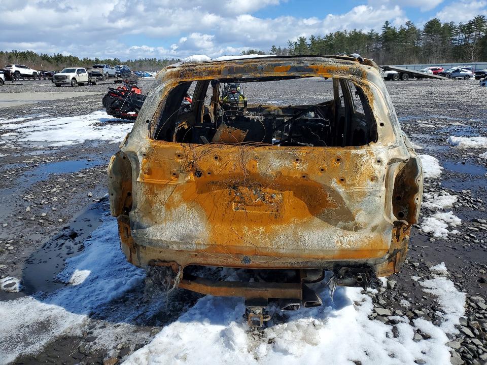 2022 Hyundai Palisade VIN KM8R5DHE9NU389958 COPART salvage auction — BURN, Me - Salvage Fire Damage, sold $300 on 2026-07-08 (photo 6)