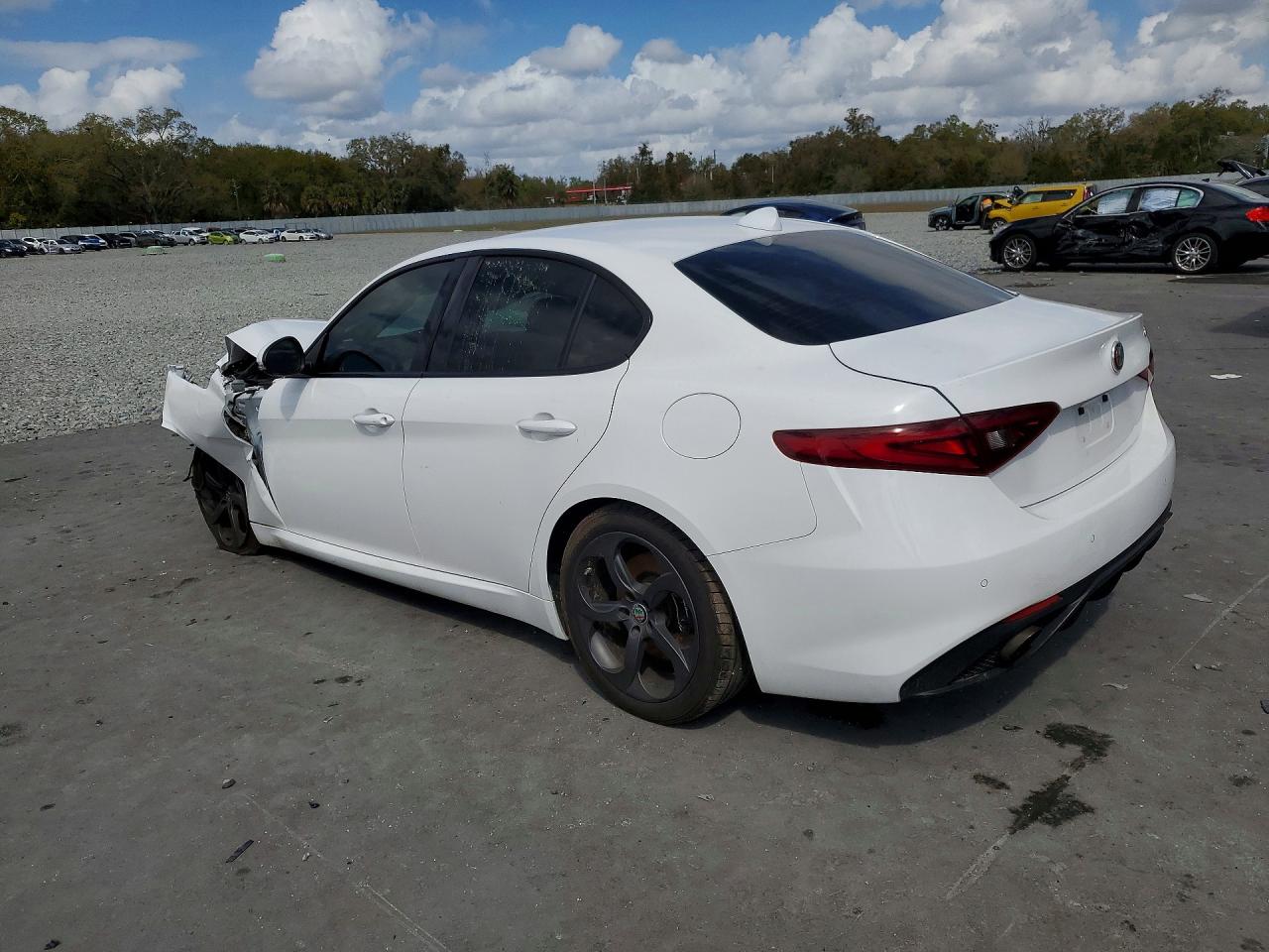 2017 Alfa romeo Giulia VIN ZARFAEBN3H7535619 COPART salvage auction — Front End, FL - CERT OF TITLE SLVG REBUILDABLE, sold $3,450 on 2026-06-24 (photo 2)