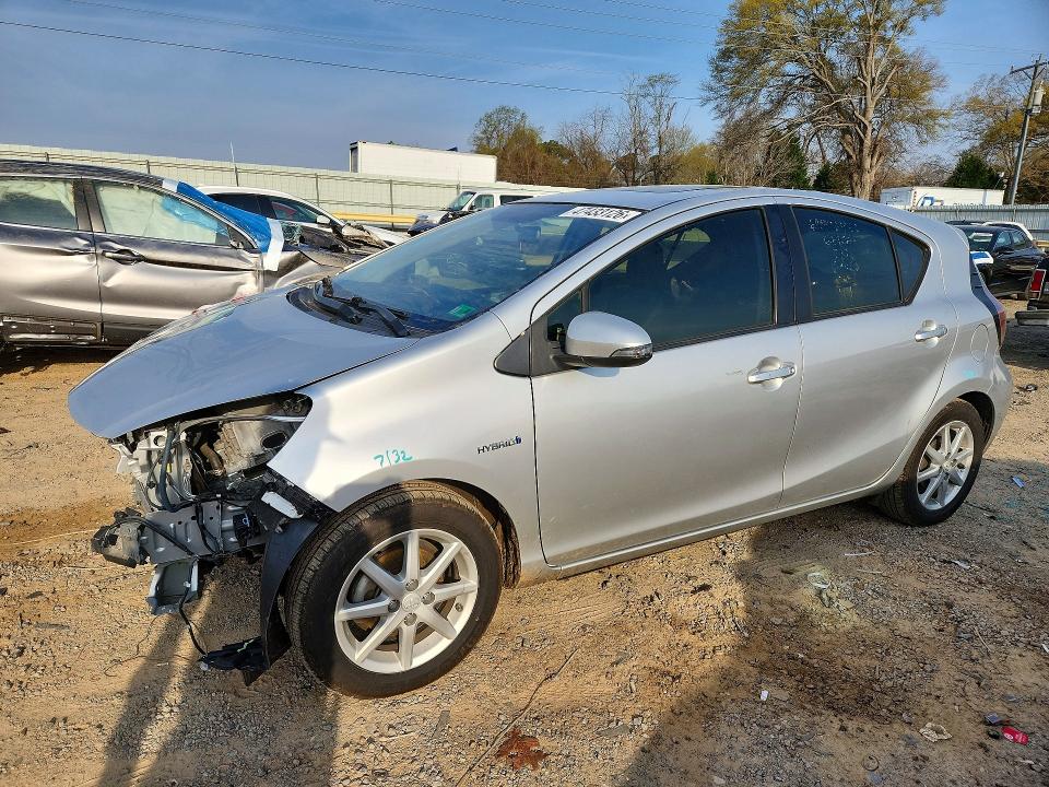 2015 Toyota Prius VIN JTDKDTB36F1089369 COPART salvage auction — FRONT END, VA, sold $200 on 2026-07-24 (photo 1)