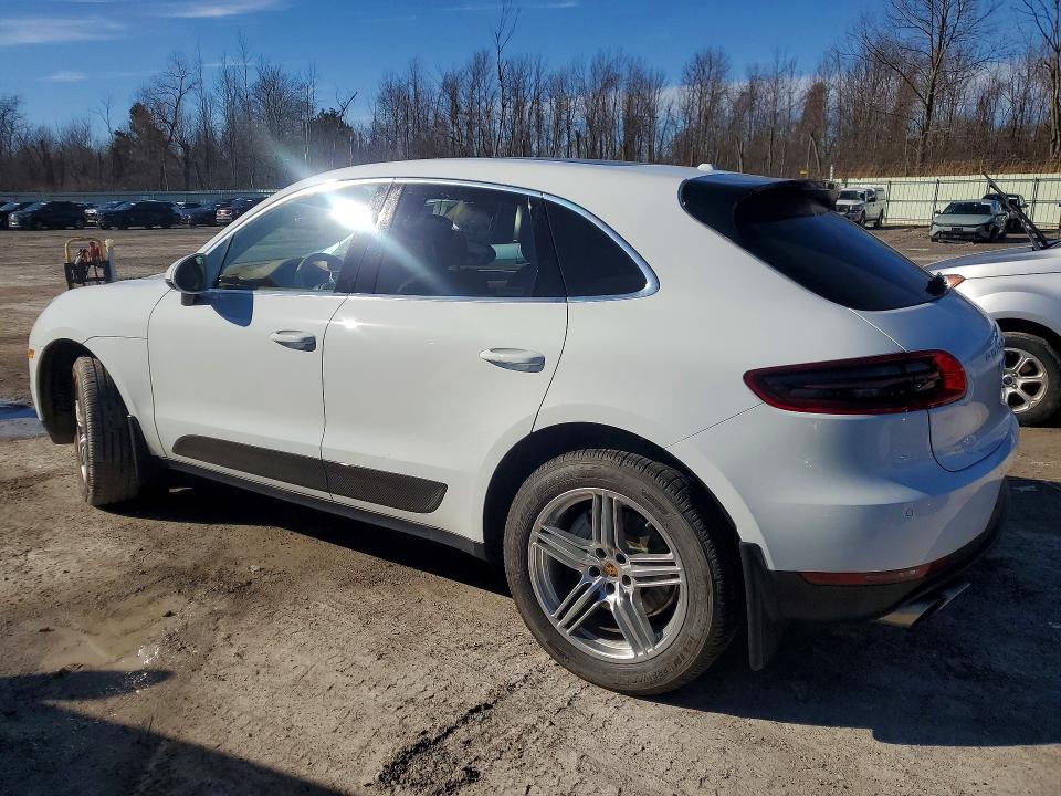 2017 Porsche Macan VIN WP1AB2A50HLB20183 COPART salvage auction — NORMAL WEAR, Mt - Certificate Of Title, sold $7,000 on 2026-08-17 (photo 2)