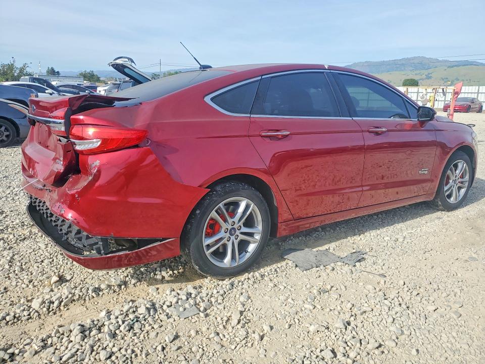 2017 Ford Fusion VIN 3FA6P0PU9HR276189 COPART salvage auction — VANDALISM, Ca - Salvage Certificate, sold $875 on 2026-07-02 (photo 3)