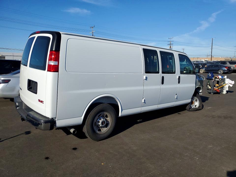 2025 Gmc VIN 1GTZ7HFP2S1223272 COPART salvage auction — FRONT END, Ca - Salvage Certificate, sold $15,700 on 2026-07-30 (photo 3)