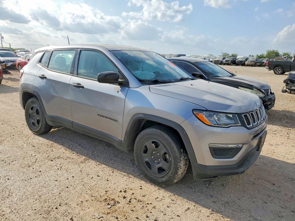 2018 Jeep Compass VIN 3C4NJCAB1JT488237 COPART salvage auction — SIDE, Tx - Salvage Vehicle Title, sold $1,700 on 2026-07-02 (photo 4)