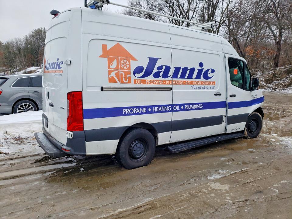 2023 Mercedes-benz Sprinter VIN W1Y40BHY6PT157706 COPART salvage auction — FRONT END, MA - CERT OF TITLE-SALVAGE, sold $1,650 on 2026-07-29 (photo 3)