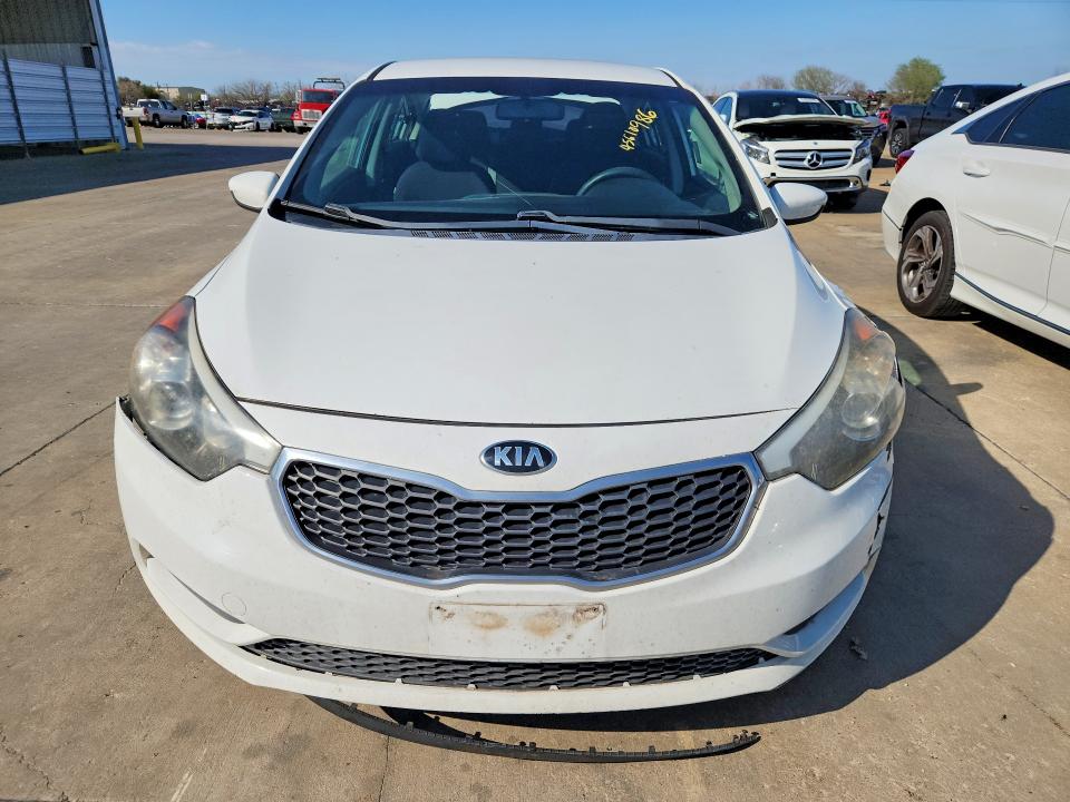 2016 Kia Forte VIN KNAFK4A63G5507869 COPART salvage auction — REAR END, Tx - Salvage Vehicle Title, sold $600 on 2026-07-13 (photo 5)
