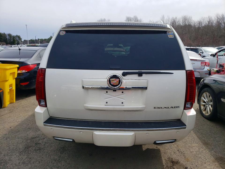 2013 Cadillac Escalade VIN 1GYS4JEF7DR166589 COPART salvage auction — MINOR DENT/SCRATCHES, Ct - Certificate Of Title, sold $3,500 on 2026-07-09 (photo 6)