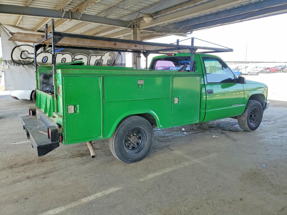 1997 Gmc SIERRA VIN 1GDGC34R8VF043713 COPART salvage auction — MINOR DENT/SCRATCHES, Ca - Dis/Dlr/Exp App For Dup Clean, sold $200 on 2026-07-09 (photo 3)