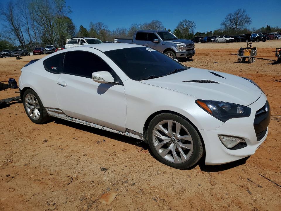 2016 Hyundai Genesis VIN KMHHT6KJ3GU132591 COPART salvage auction — REAR END, Nc - Salvage Certificate Of Title, sold $450 on 2026-07-20 (photo 4)