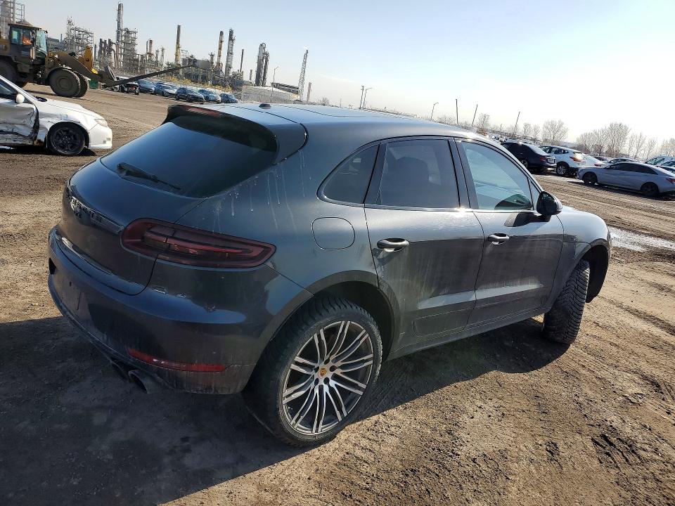 2017 Porsche Macan VIN WP1AG2A55HLB54704 COPART salvage auction — FRONT END, Qc - Gravement Accidente, sold $10,000 on 2026-07-21 (photo 3)