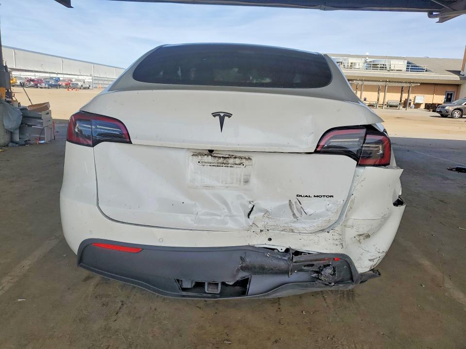2022 Tesla Model y VIN 7SAYGDEE7NF416133 COPART salvage auction — REAR END, Ca - Salvage Certificate, sold $10,400 on 2026-07-14 (photo 6)