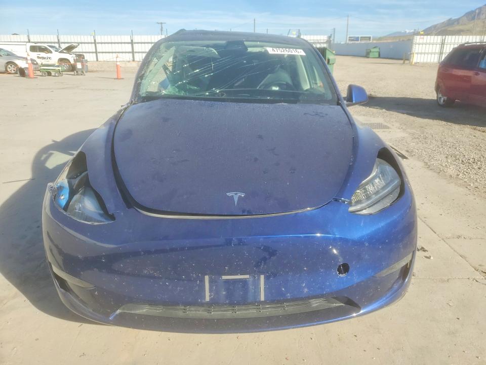 2022 Tesla VIN 7SAYGDEE1NF387177 COPART salvage auction — SIDE, UT, sold $3,300 on 2026-09-04 (photo 5)
