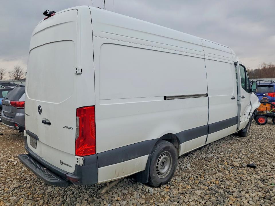 2024 Mercedes-benz Sprinter VIN W1Y4NCHY7RT173178 COPART salvage auction — FRONT END, Mi - Cert Of Title-Salvage Vehicle, sold $2,600 on 2026-07-15 (photo 3)