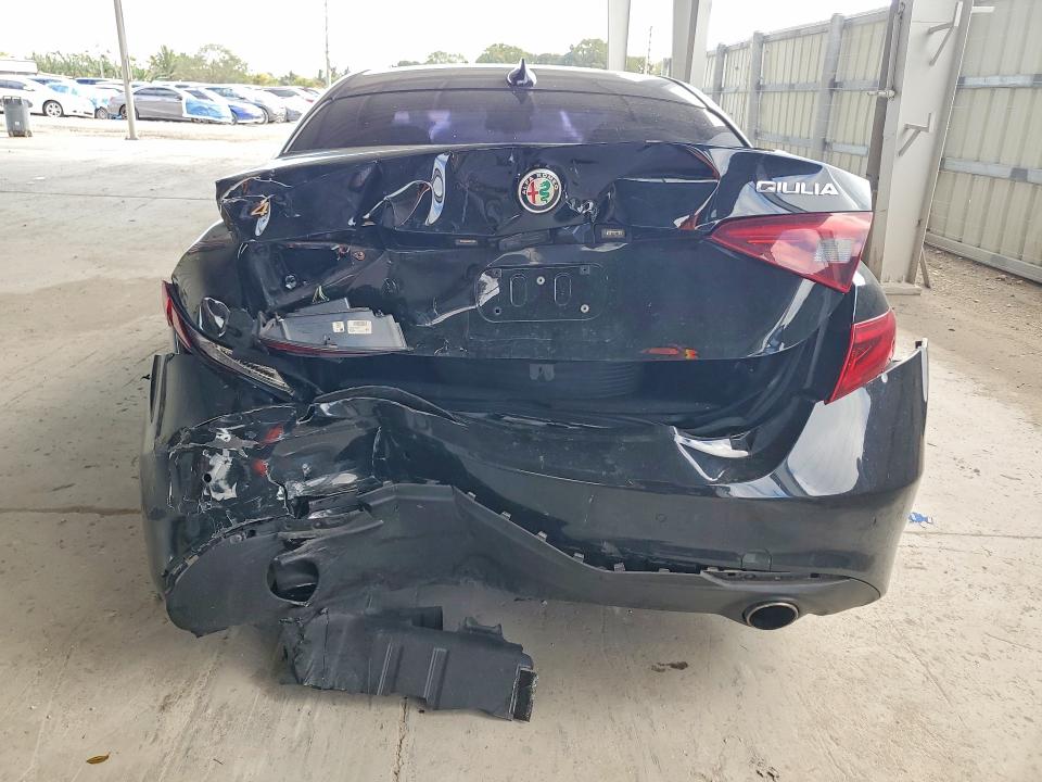 2018 Alfa romeo Giulia VIN ZARFAEBN1J7593122 COPART salvage auction — REAR END, Fl - Cert Of Ttl-Rebuilt&Slvg Rbld, sold $3,750 on 2026-07-16 (photo 6)