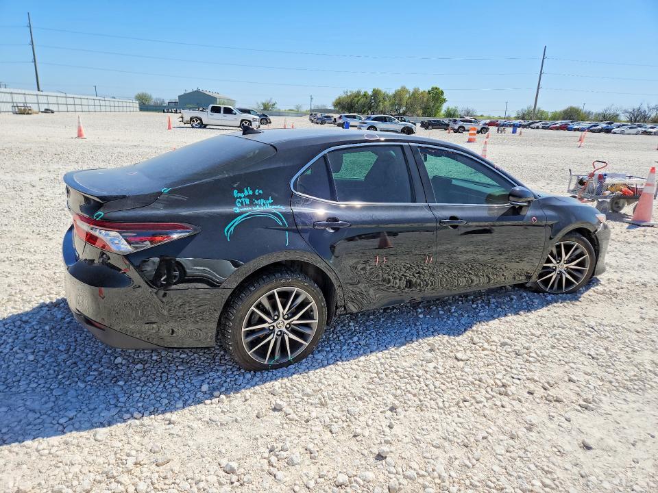 2021 Toyota Camry VIN 4T1F11AK6MU542095 COPART salvage auction — FRONT END, Tx - Salvage Vehicle Title, sold $5,700 on 2026-07-09 (photo 3)