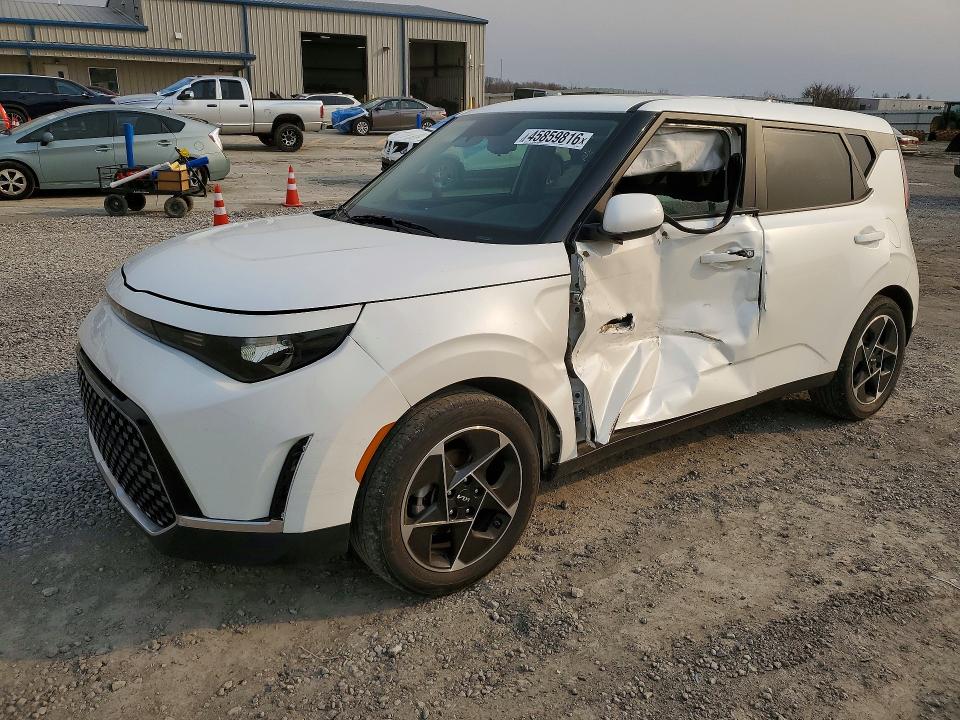 2023 Kia Soul VIN KNDJ33AU2P7881817 COPART salvage auction — SIDE, Id - Salvage Certificate Of Title, sold $2,400 on 2026-07-23 (photo 1)