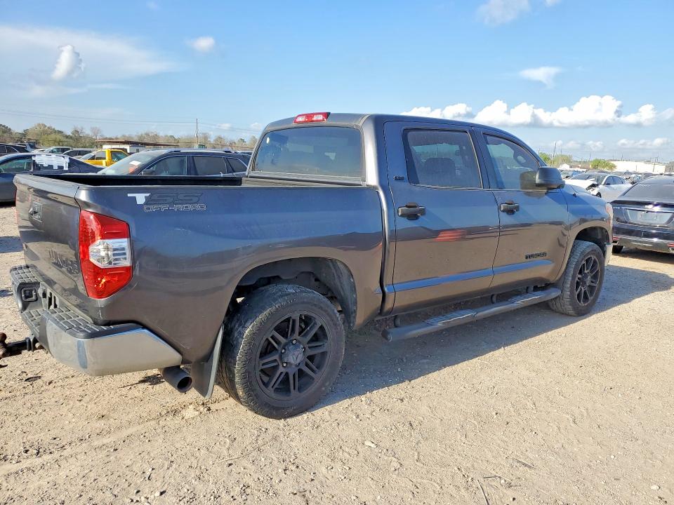 2017 Toyota Tundra VIN 5TFEM5F13HX119753 COPART salvage auction — MINOR DENT/SCRATCHES, Tx - Certificate Of Title, sold $9,200 on 2026-07-30 (photo 3)